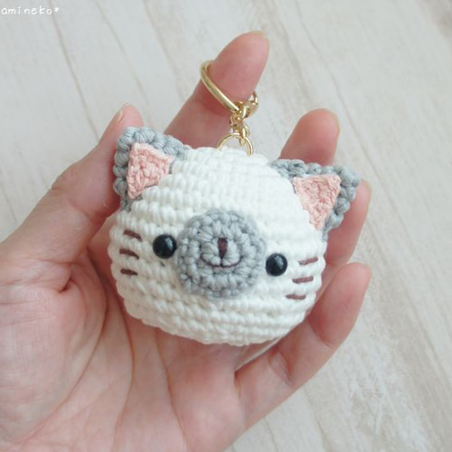 mizutamakirari　あみぐるみ　猫　キーホルダー　ハンドメイド mizutamakirari様専用 あみぐるみ 猫 キーホルダー ハンドメイド