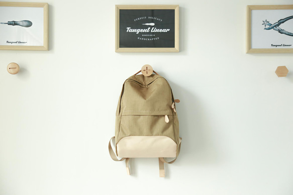 新品上市！新月真皮手作經典背包 第4張的照片