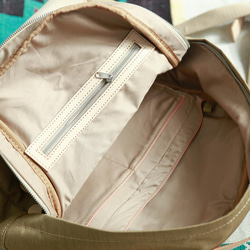 新品上市！新月真皮手作經典背包 第11張的照片