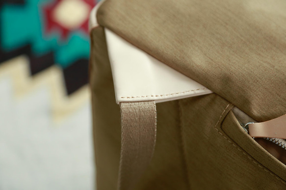 新品上市！新月真皮手作經典背包 第15張的照片