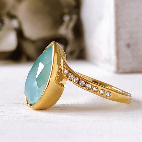 雫クリスタルミントグリーンリング】ゴールド 約13/15号 指輪・リング