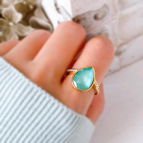 雫クリスタルミントグリーンリング】ゴールド 約13/15号 指輪・リング