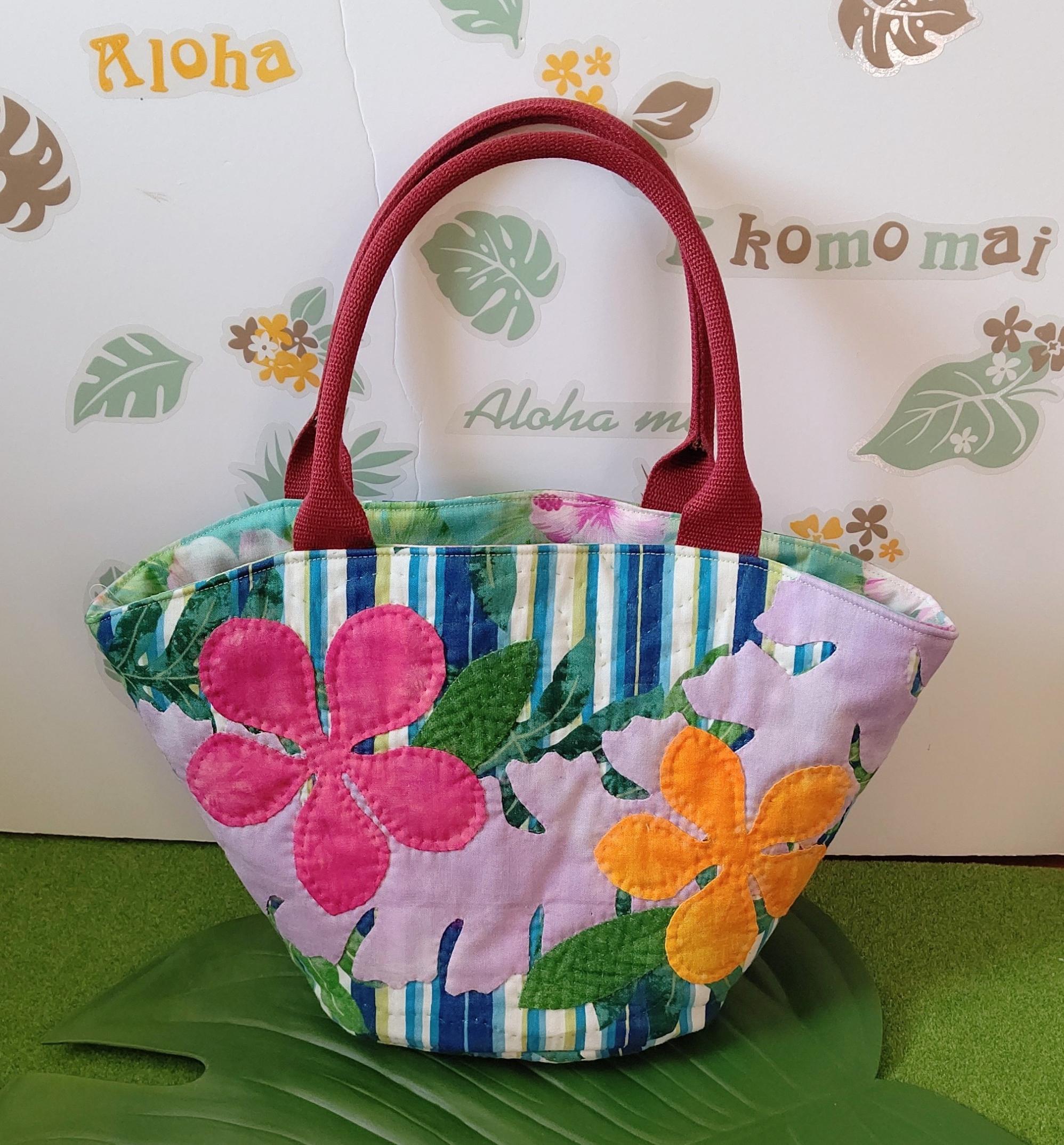 ハワイアンキルト　ハンドメイド　プルメリアトートバッグ