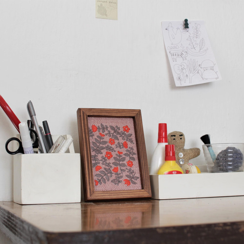 額縁絵はがきサイズ・花刺繍12～14 フォトフレーム・写真