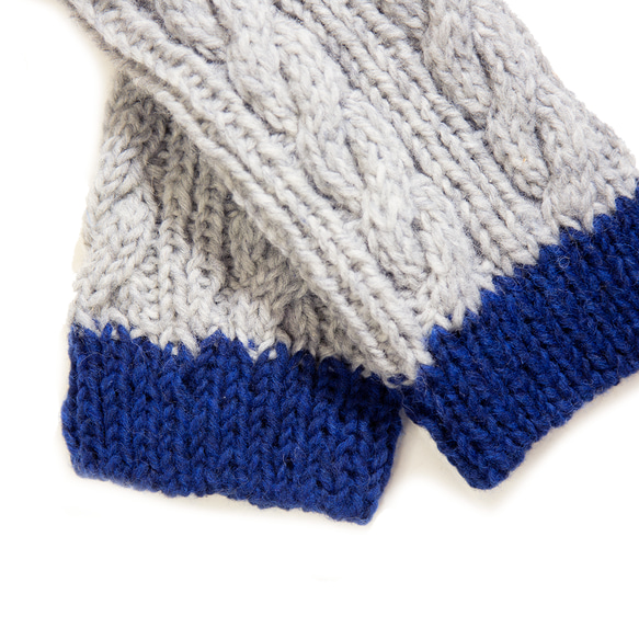 １点もの・手編みのオールウォーマー（青い雪） 2枚目の画像