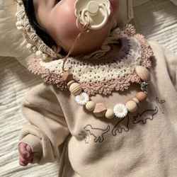 marguerite 歯固めホルダー おしゃぶりホルダー 名入れ 可能 歯固めジュエリー 出産祝い 3枚目の画像