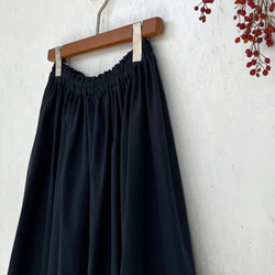 丈変更可 やわらかハーフリネンのミモレ丈ギャザースカート ネイビー nunono-03 10枚目の画像
