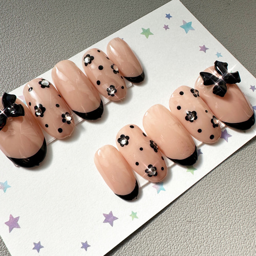 量産型 リボン 地雷 花 フレンチ ネイルチップ ネイルチップ（つけ爪