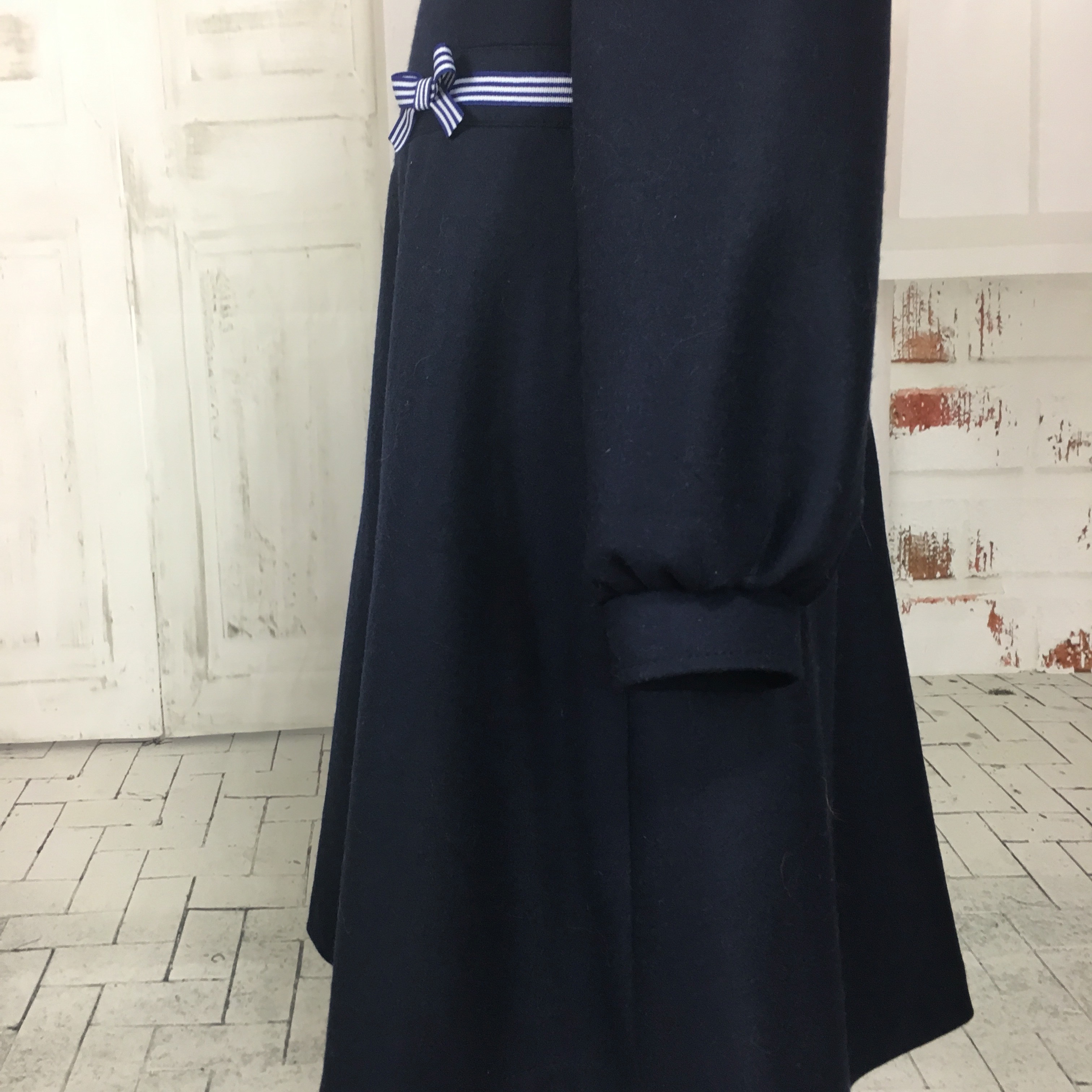 （受注用）白衿付き紺色フレアーワンピース（総裏付きです。)