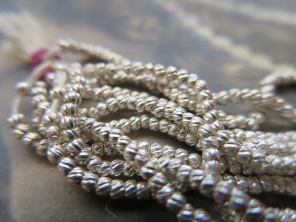 *♥*Antique Metal Seed Beads Twisted Silver 5strand*♥* 4枚目の画像