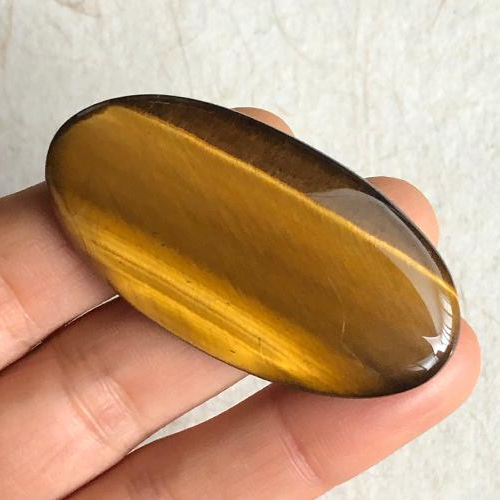 タイガーアイ巨大 岡山のパワーストーン、風水・開運グッズのお店 龍祥本舗 / アイアン