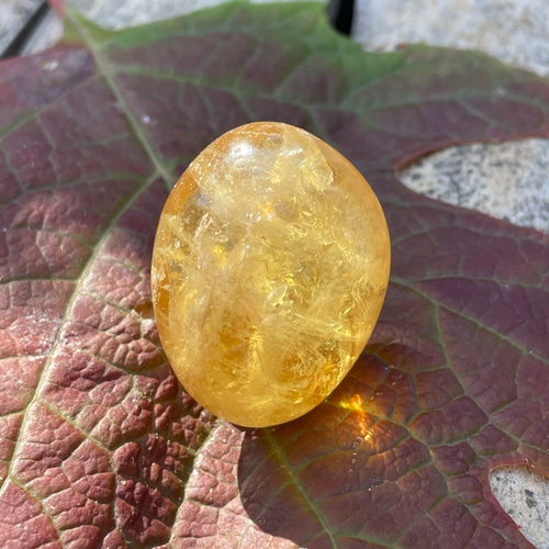 【一点物】虹入り✨ シトリン ハート ✩.*˚天然石× インテリア 一点物】虹入り✨ シトリン ハート ✩.*˚天然石× インテリア