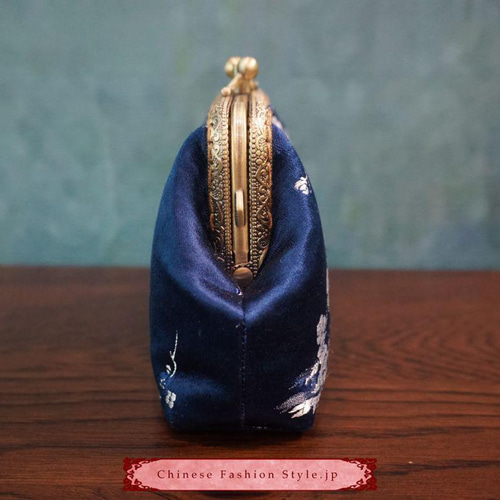 オシャレで手作りのシルク製クラッチバッグ、パーティーバッグ