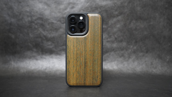 iPhoneシリーズ緑白檀丸太落下防止木製ケース 1枚目の画像