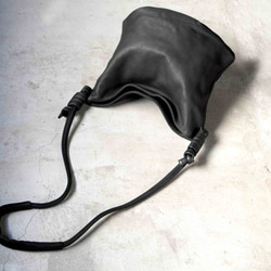 吸い付くようなタッチ感⁂軽く柔らかい袋タイプ・ＬＵＡ(ＬＡ００２)＃black⁂ 7枚目の画像