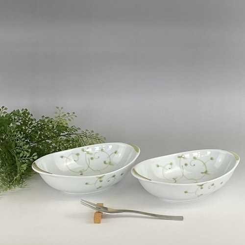 アウトレット 40%オフ】波佐見焼 楕円鉢 カレー皿 唐草 2枚セット 大皿