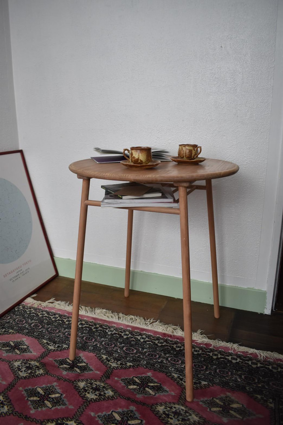 カフェテーブル　丸テーブル　オシャレ　ダイニングテーブル　テーブル　 1枚目の画像