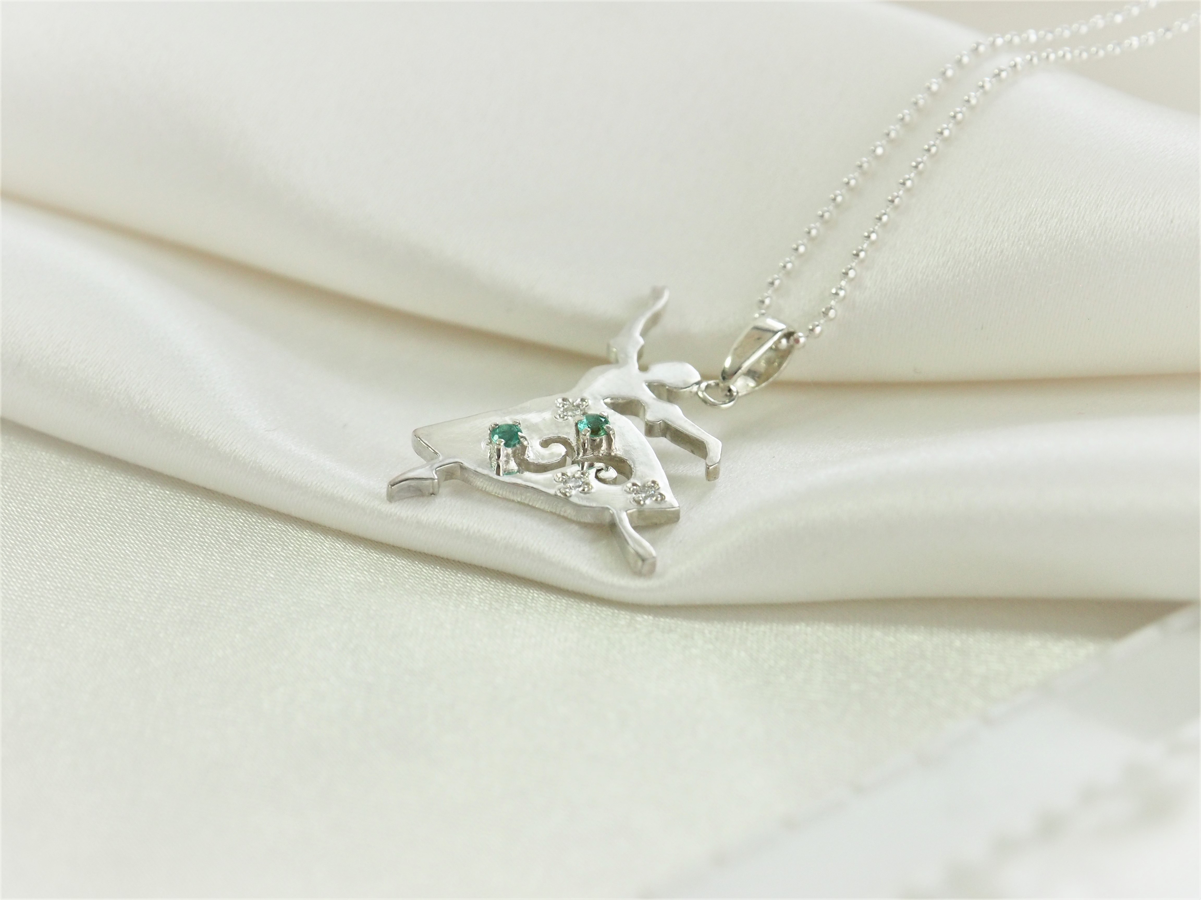 バレリーナ シルエット　ペンダント　バレエ「シルフィード」　　エメラルド　ダイヤモンド　SV950