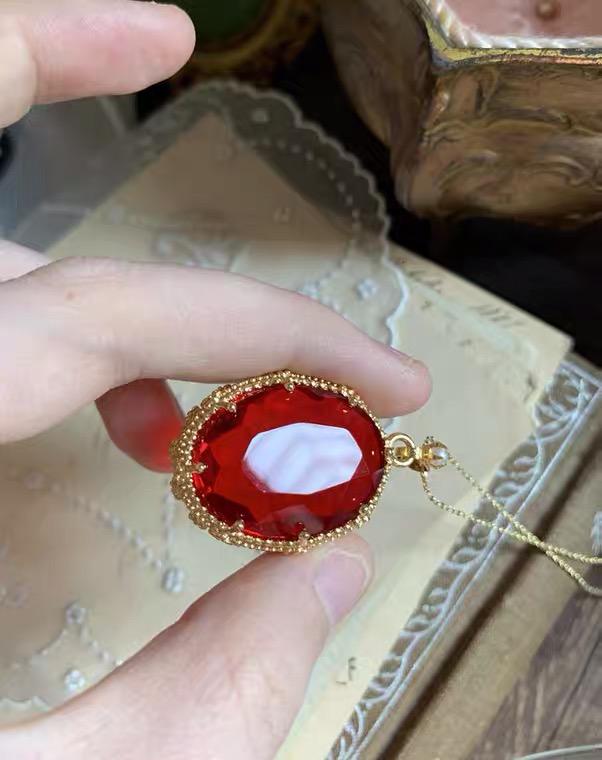 ウエスタンアンティーク 人工ルビー ピジョンブラッドレッド ルビーピジョンブラッド ストーン 赤 ネックレス