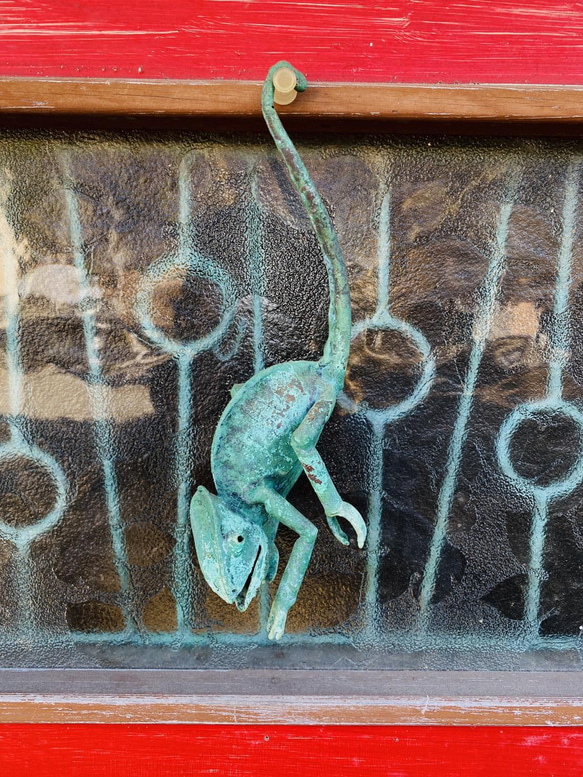 [銅板造形作品]グリーンカメレオン　Green Chameleon Made of Copper 4枚目の画像