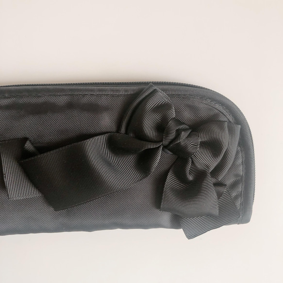 ブラック黒リボンがエレガントな折り畳み傘カバー　傘ケース 2枚目の画像