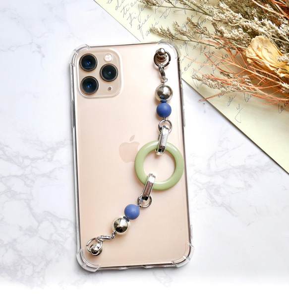 ピスタチオカラーのキーリングハンガー　スマホケース　iPhoneケース　全機種　スマホチェーン 3枚目の画像