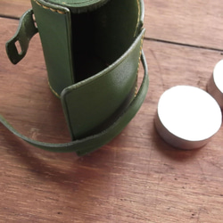 ヌメ革のドラム型キャンドルケース　茶緑 2枚目の画像