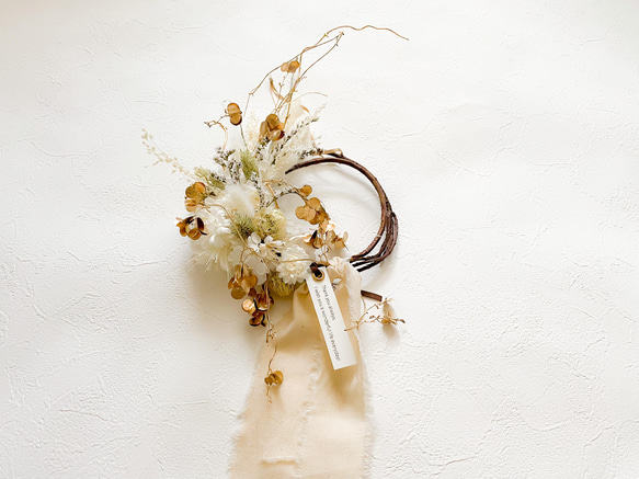 期間限定 SALE 山芋の花がらとホワイトフラワーのリース 3枚目の画像