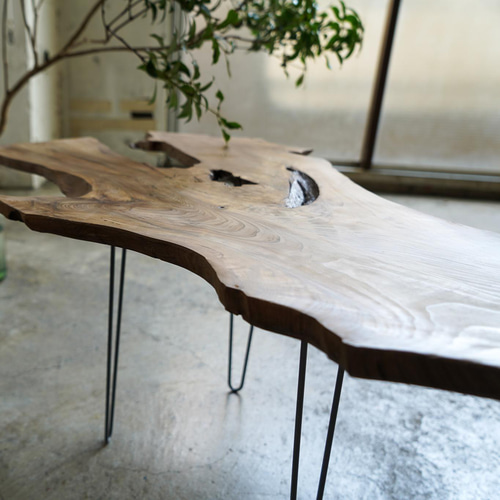 神代杉の一枚板 ローテーブル① ローテーブル・リビングテーブル 徳田