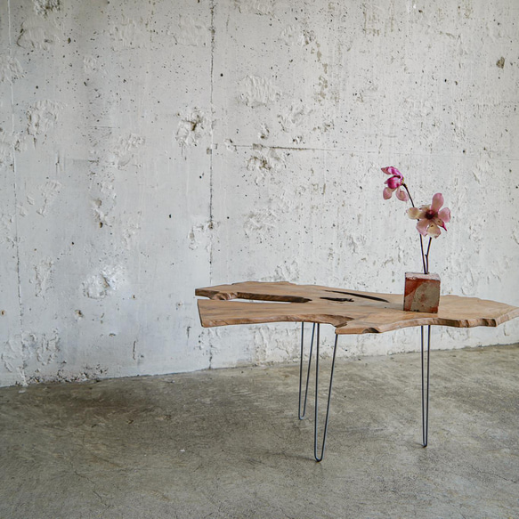 神代杉の一枚板 ローテーブル① ローテーブル・リビングテーブル 徳田