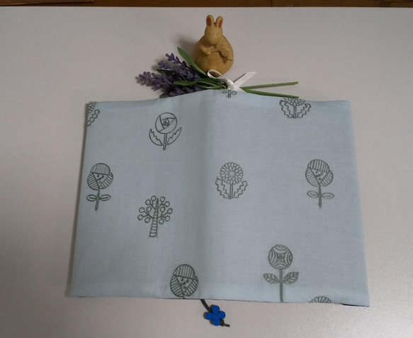 北欧＊お花刺繍単行本カバー 2枚目の画像