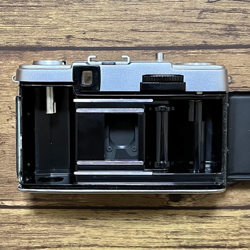 フィルムカメラ OLYMPUS PEN EE-3 ベージュ リメイク 写真