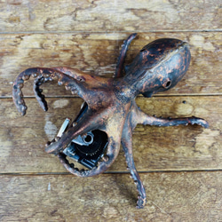 [銅板造形作品]タコのオルゴール　Octopus Music Box Made of Copper 5枚目の画像