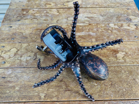 [銅板造形作品]タコのオルゴール　Octopus Music Box Made of Copper 6枚目の画像