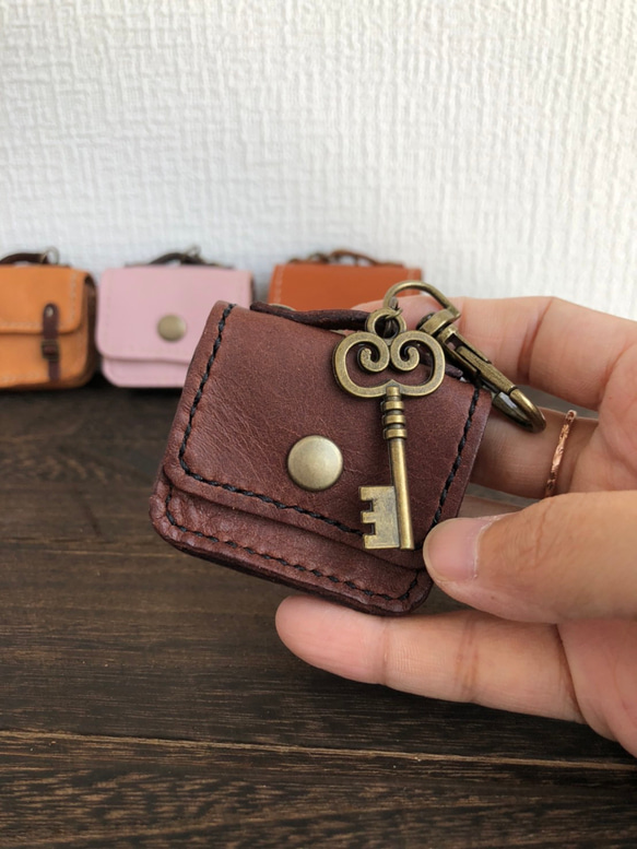ミニチュアバッグのキーホルダー ダークブラウン(チャーム付き) その他