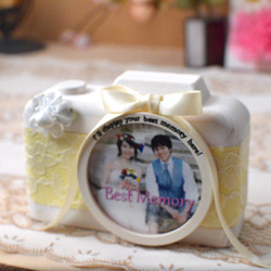 冬限定2025 ！レースのカメラ型フォトフレーム イエロー 結婚祝い用・ブライダルに 4枚目の画像