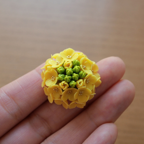菜の花ブローチ〜春の訪れ ブローチ Atelier Kirart 通販