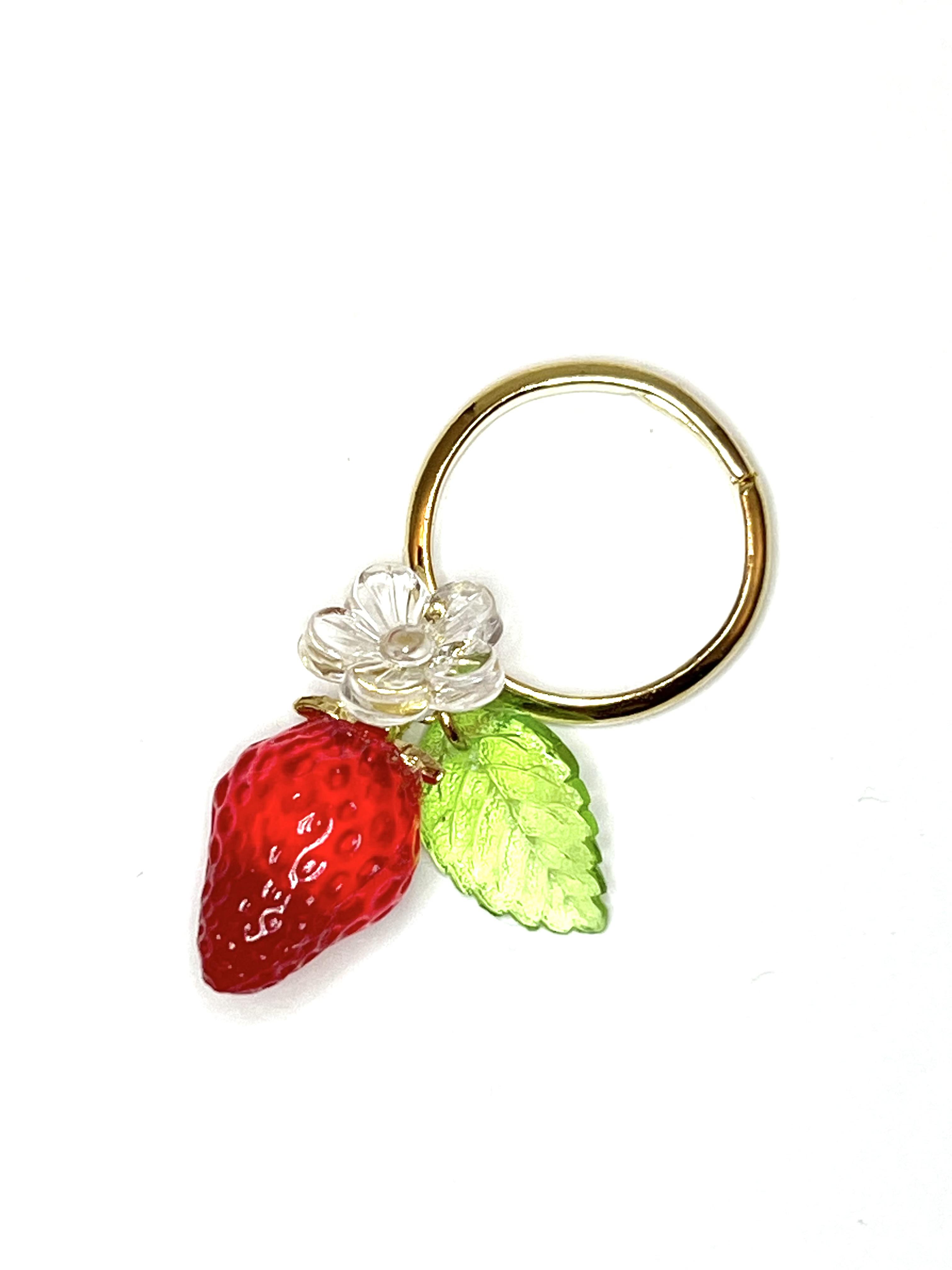 小粒完熟いちごリング(レッド) 指輪・リング Berry_Berry_fa 通販