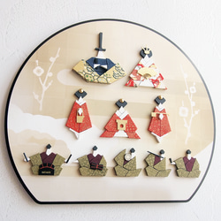 Hina dolls（日本傳統和服現代時尚緊湊木紋內牆裝飾慶典女孩） 第1張的照片