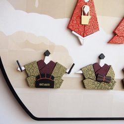 Hina dolls（日本傳統和服現代時尚緊湊木紋內牆裝飾慶典女孩） 第3張的照片