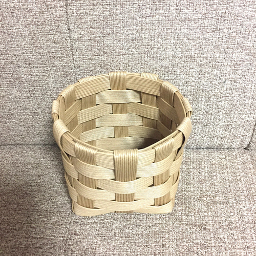 How to make a paper band basket with striped pattern #1