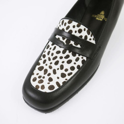 ★白色獵豹圖案x黑色組合樂福鞋★ 21.5cm至25.5cm 日本製造真皮 z553c 第13張的照片