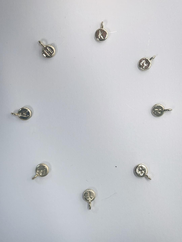 NaNa jewelry   淡水パールイニシャルのネックレス 6枚目の画像