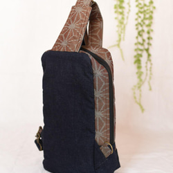 着物リメイク えんじに麻の葉柄の大島紬とデニムのワンショルダーバッグ 5枚目の画像