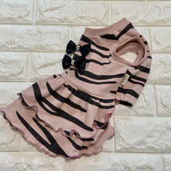 犬服　オーダー　『虎柄2段フリル　バニラ/イエロー/ピンク』わんこ服　かわいい　おそろい　ワンピース　干支　節分 3枚目の画像