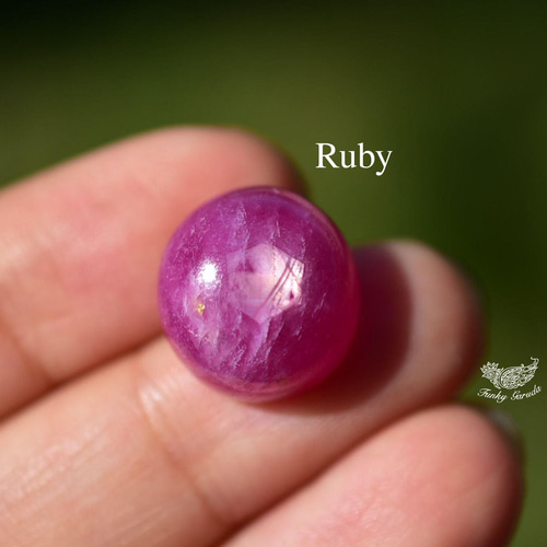 高品質☆光るコランダム☆ルビー ルース5b 天然石 Funky garuda stone 