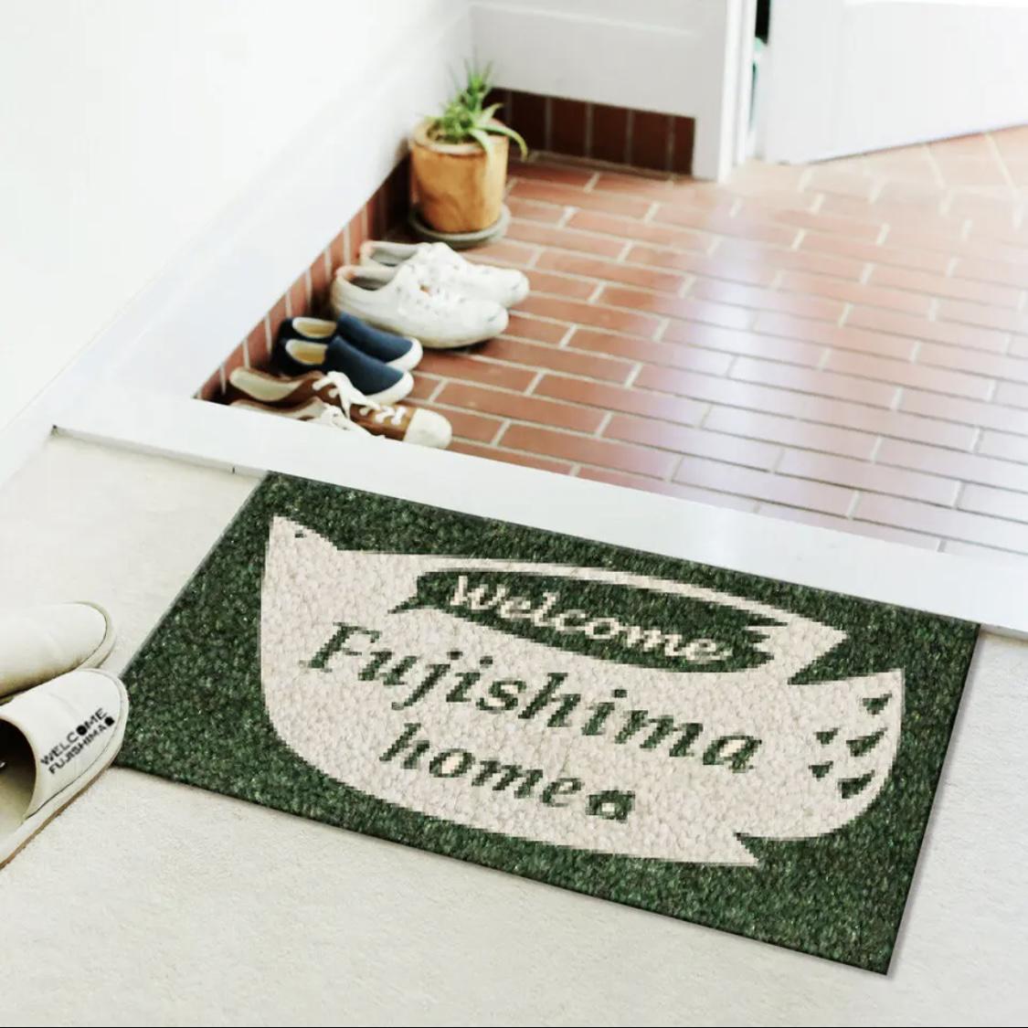 北欧の森の幸せ運ぶ鳥さん、ようこそ我が家へ ようこそ我が家へ、名入れ玄関マット/SiroHai