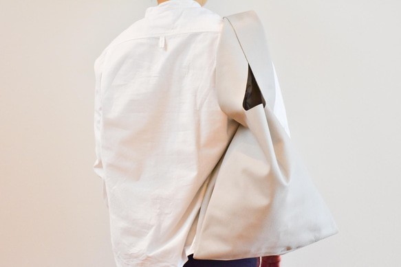 ビッグレザーショッパー／ライトグレー 