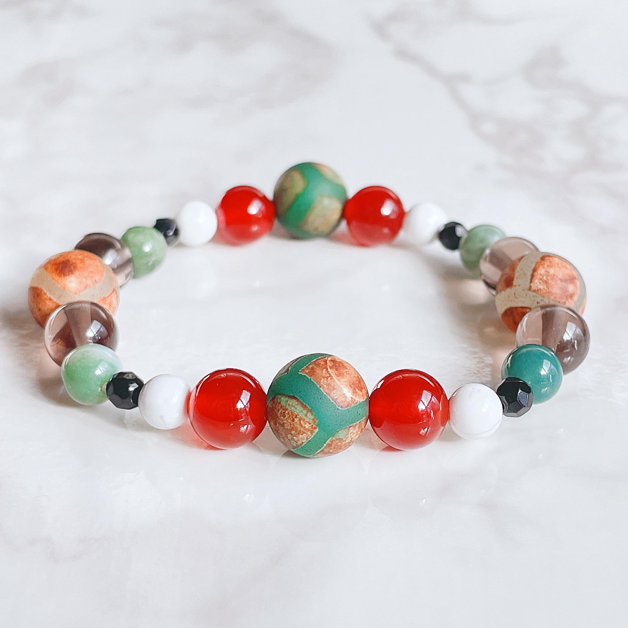 ✦生命の循環を象徴する亀甲長寿天珠ブレスレット｜赤メノウ・スモーキークォーツ・ハウライト No.409