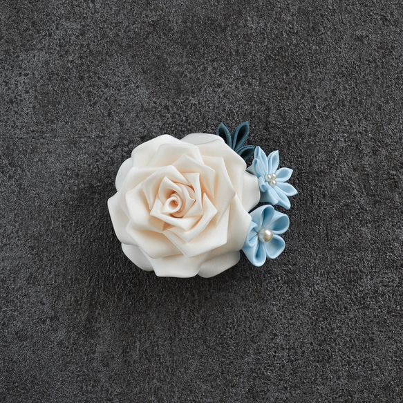 東京イギン　パール装飾 クラッチバッグ　コサージュ　髪飾り 東京イギン パール装飾 クラッチバッグ コサージュ 髪飾り 【公式通販】